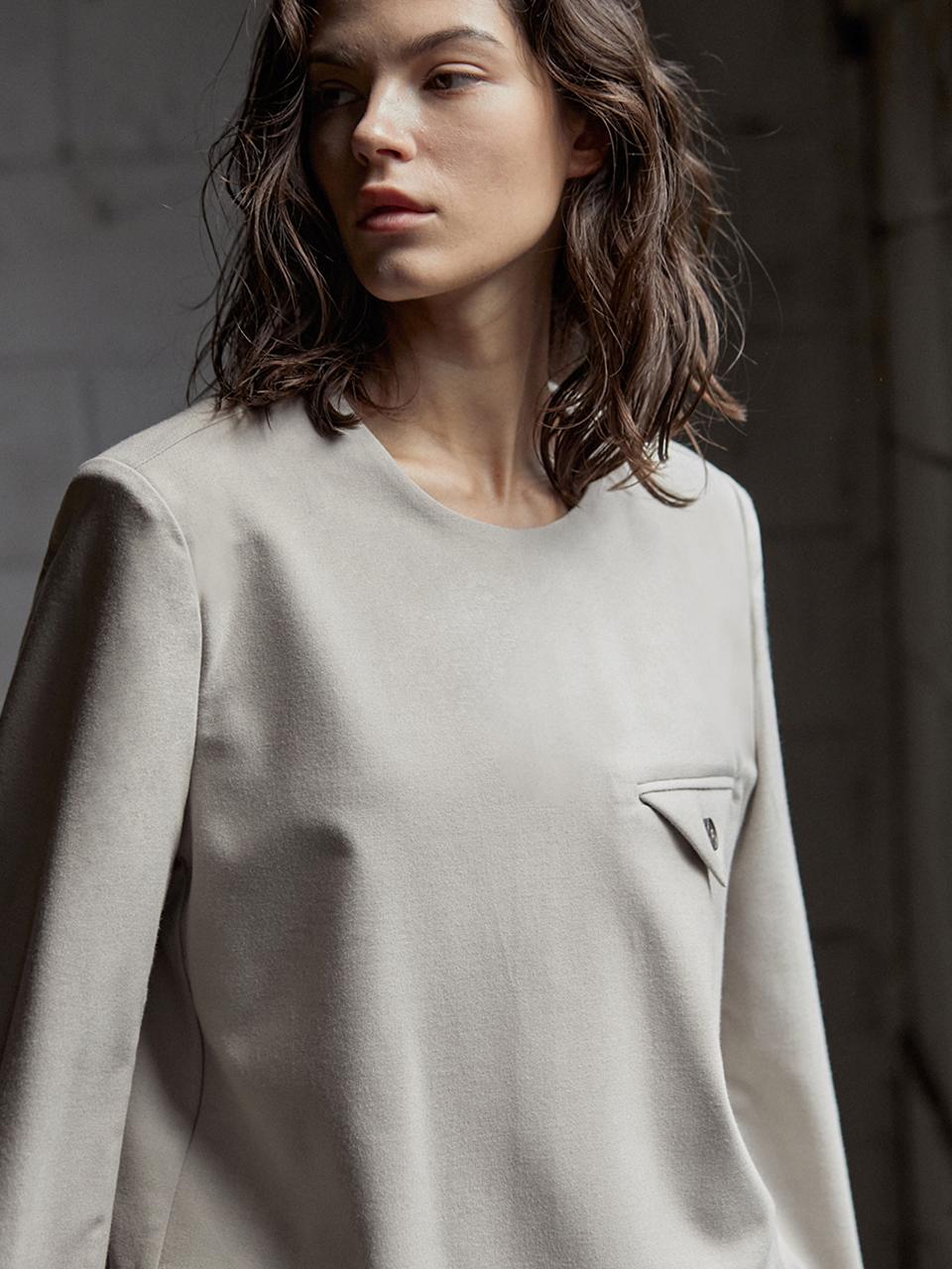 A Leaf Crop Wool Blouse - Beige