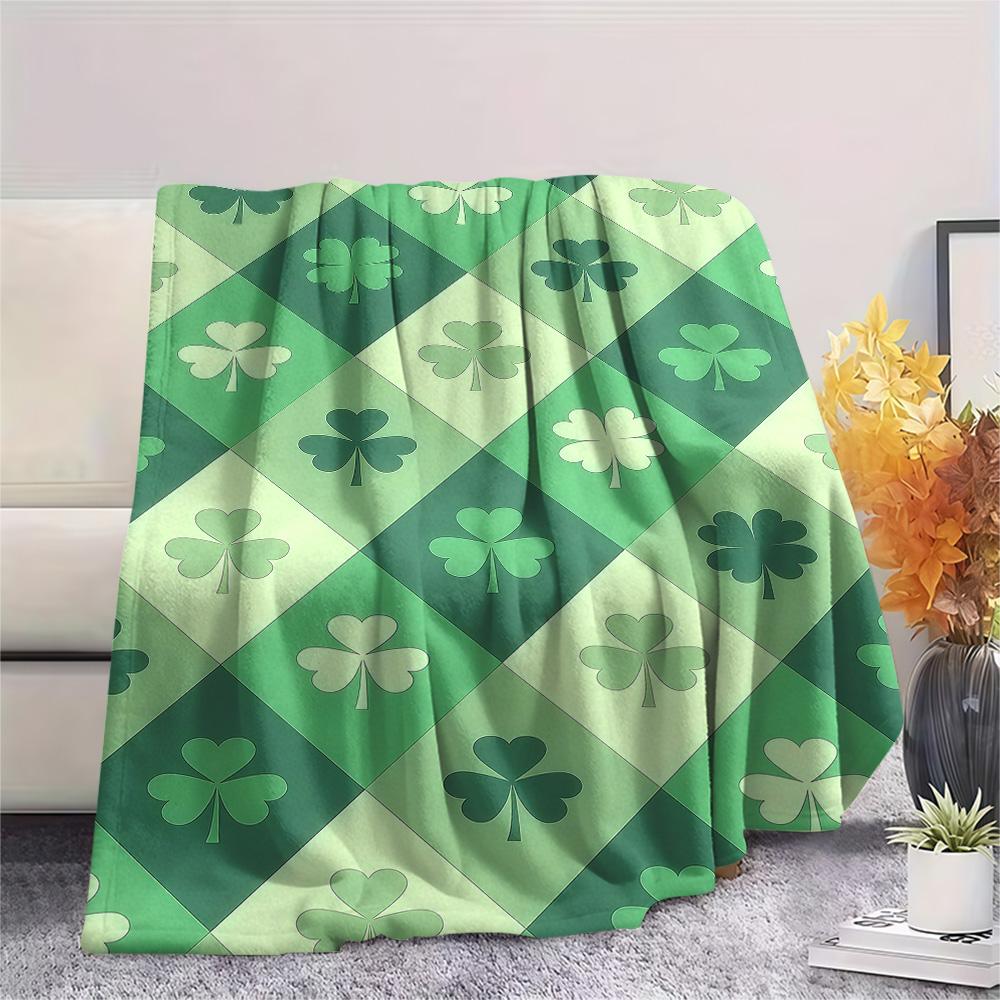 1PC Clover Print FlAannel Blanket, High quality Comfortable for All Seasons, Home Decor, Warmth and Comfort
