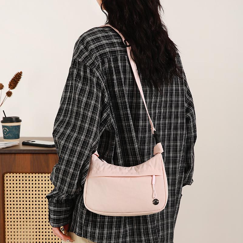 Crossbody Bag Women's Large Capacity Shoulder Bag Commuter Travel Nylon Bag
