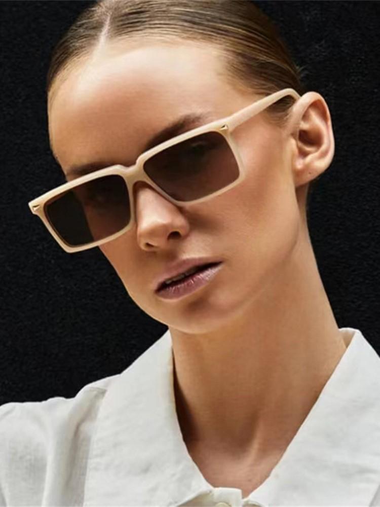 Vintage Square Sunglasses Men Women UV400 Retro Leopard Eyewear Classic Rivets Decoration Shades Rectangle Sun Glasses