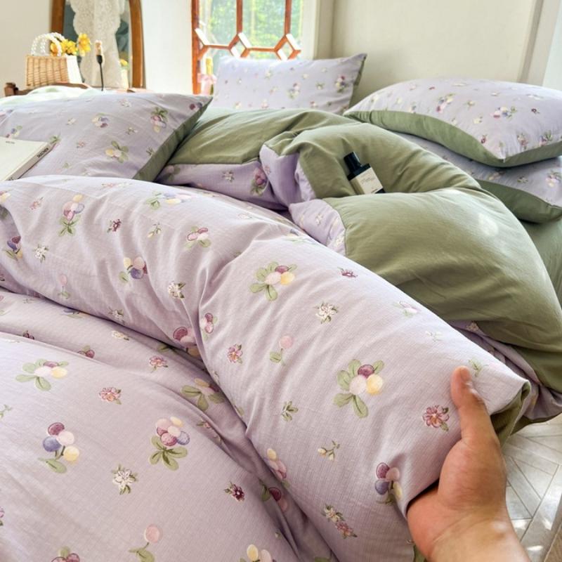 Retro Pastoral Bed Sheet Four-piece Set, Four-season Washed Cotton Small Floral Quilt Cover