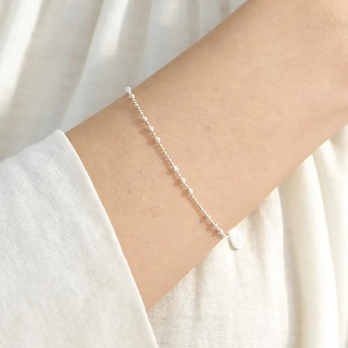 Issue bracelet