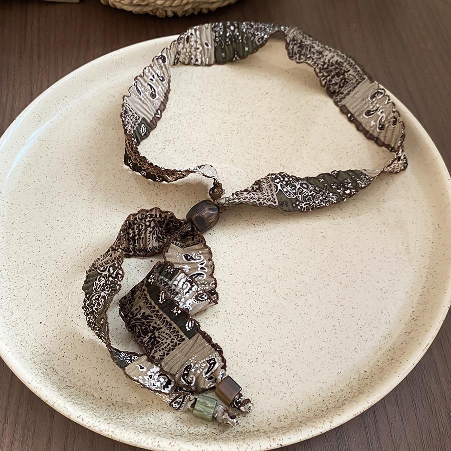 Retro style coffee fabric acrylic love necklace light luxury sweater chain versatile necklace women