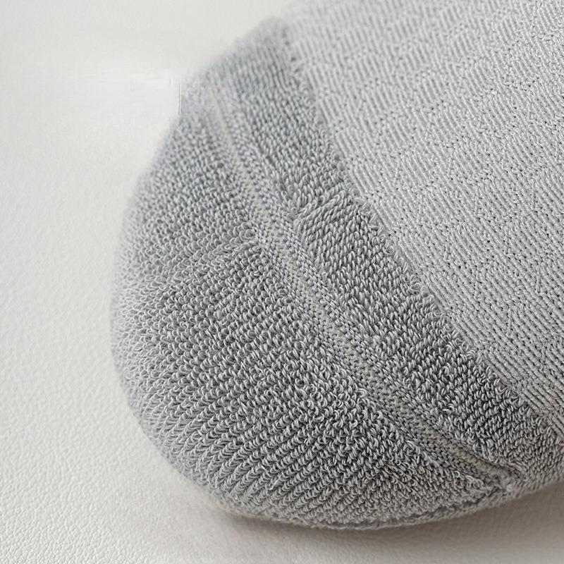 Ponožky, Pánské ponožky, Sportovní ponožky, Ponožky absorbující pot, Prodyšné ponožky, Antibakteriální ponožky, Ponožky proti zápachu, Ponožky proti žmolkování, Cyklistické ponožky