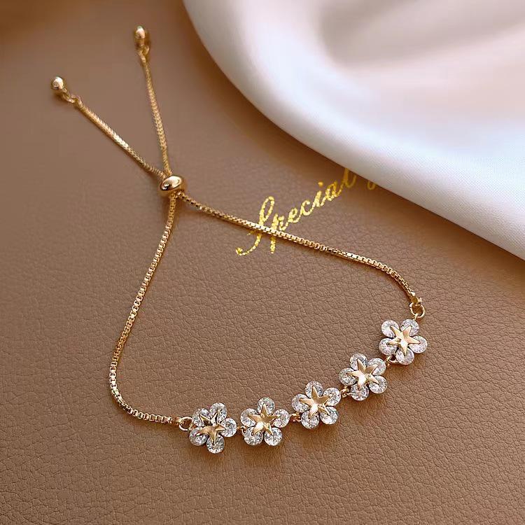 New 2023 Elegant Moissanite Diamond Bracelet for Women - Cold Style Niche Design