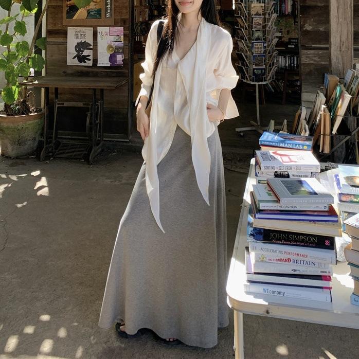 White v-neck long-sleeved shirt women s spring and autumn 2026 new fashion sunscreen shirt design cardigan top S