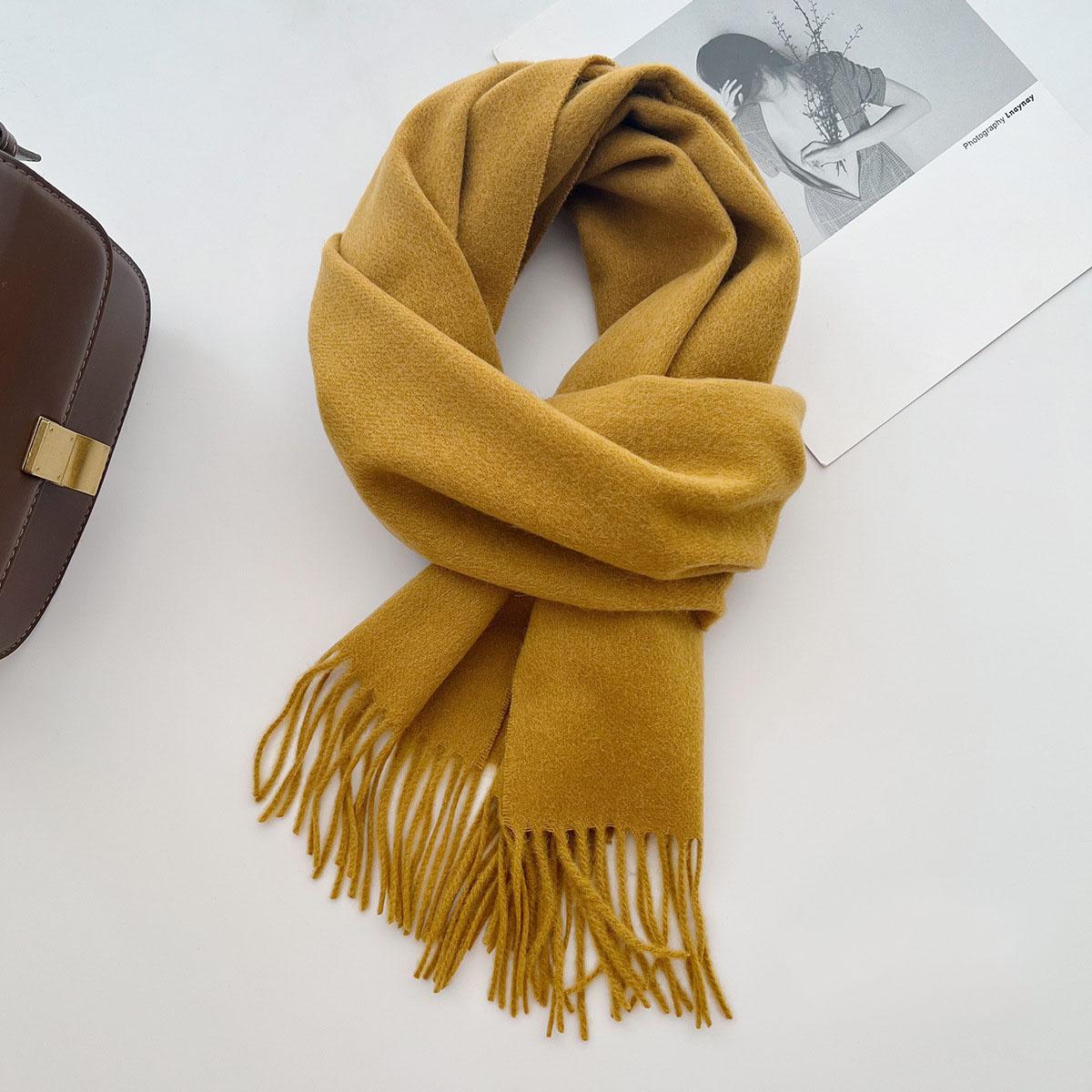 

Новый осенне-зимний женский универсальный модный трендовый шарф с кисточками, шаль для тепла, однотонный, плотная шерсть, хорошее качество, высокая экономическая эффективность 180*32CM