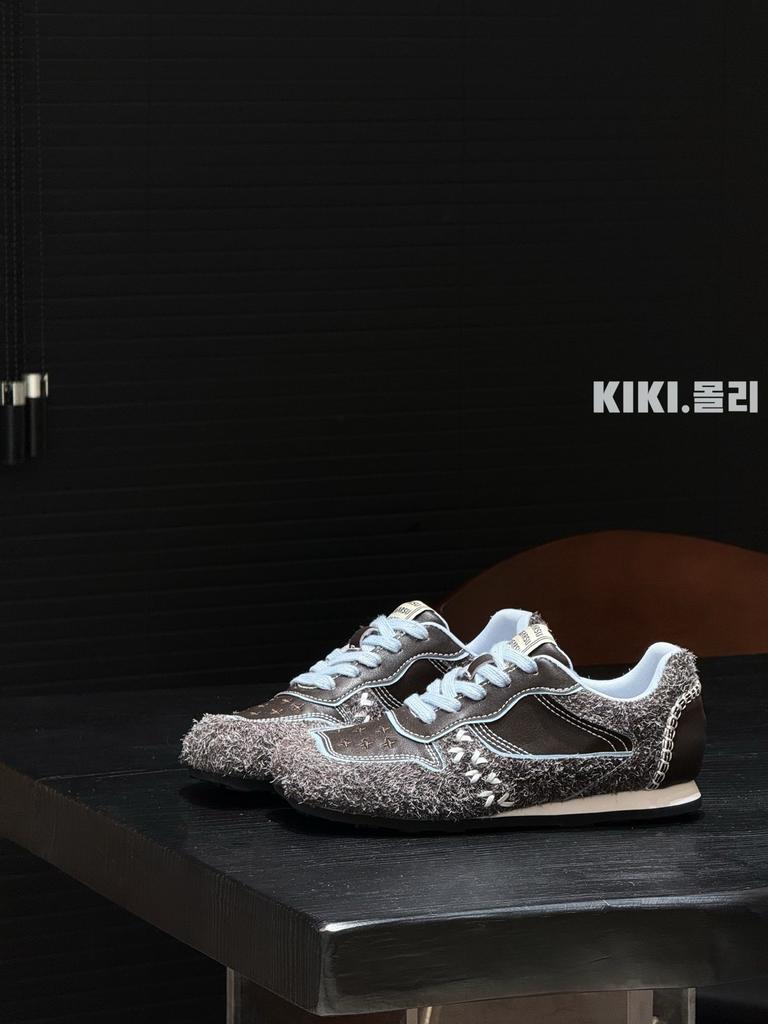 Apple Head Niche Sneakers 2025 Early Autumn New Retro Velvet Forrest Gump Shoes with Increased Design Sense Casual Sneakers