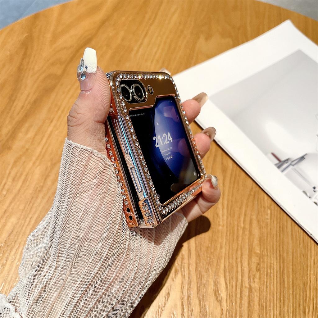 New Samsung ZFlip6 Flash Powder Electroplated Mobile Phone Case Suitable for Zflip5 Fashionable Women's Flash Diamond Girl Two In One