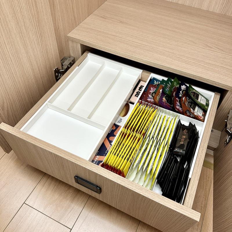 Expandable Organizer with Hanging Compartment for Kitchen, Cosmetics, and Office Supplies