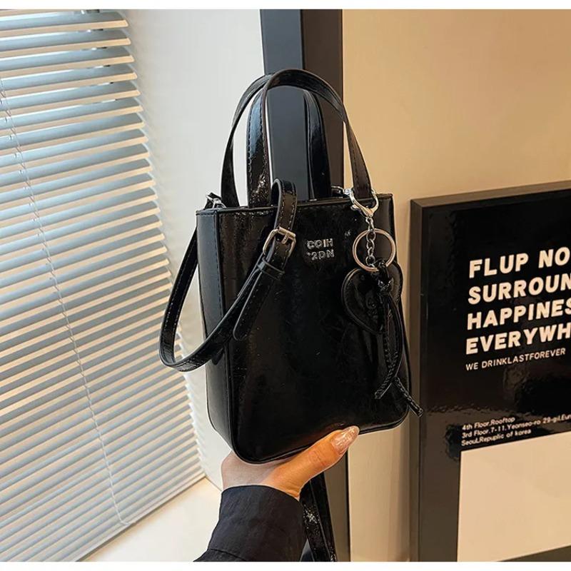 

Portable Casual Bucket Bag for Women 2026 Square Bags Versatile and Fashiable Single-shoulder Bag Commuting Crossbody Bag чёрный
