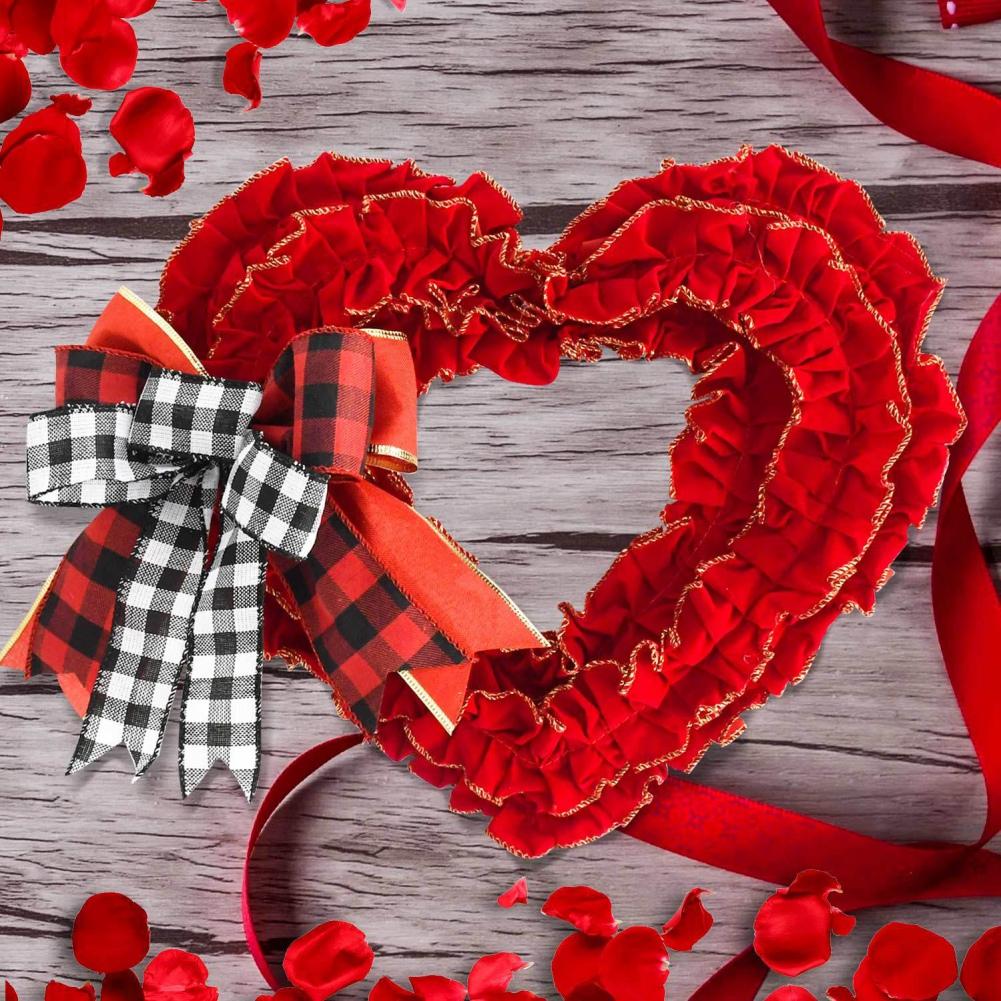 Festival Wedding Party Heart Shaped Plastic Decorative Wreath Front Door Valentine's Wreath