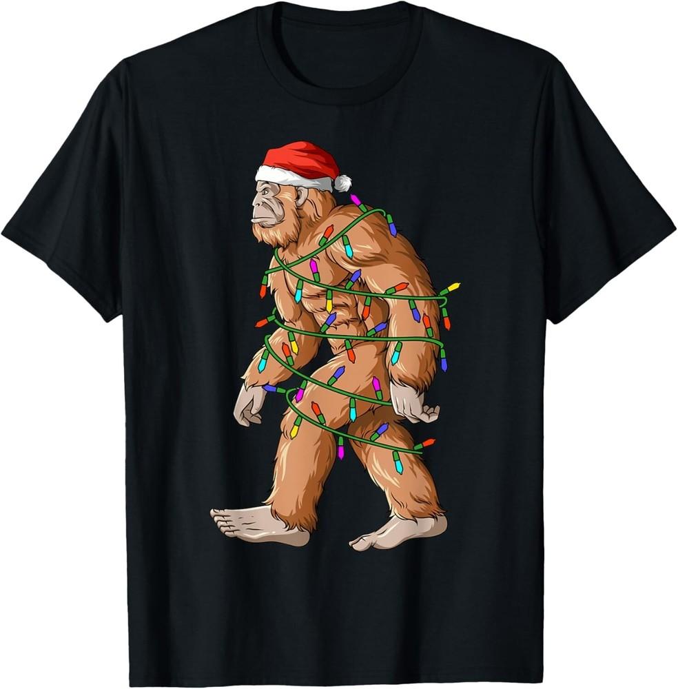 

Bigfoot Christmas Lights Sasquatch Santa Hat Gift Unisex T-Shirt M