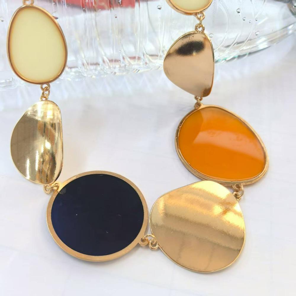Ladies Exaggerated Wind Necklace Geometric Disc Asymmetrical Splicing Necklace Personalized Neck Chain Trendy Item Jewelry