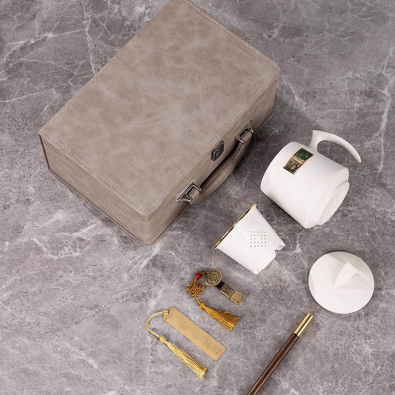 Ceramic Tea Infuser Mug with Lid