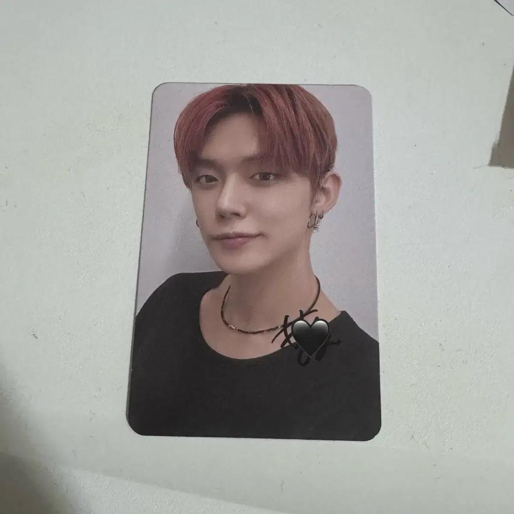 Tomorrow X Together Sign Photocard