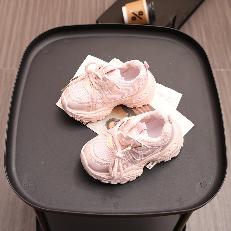 Kids Lightweight Breathable Mesh Sports Casual Sneakers For Boys And Girls