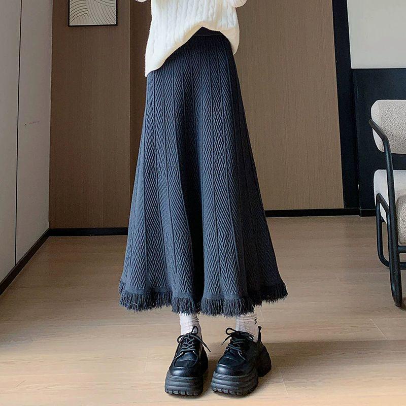 Women's High-Waisted Woolen Tassel Knitted A-Line Midi Skirt for Autumn and Winter