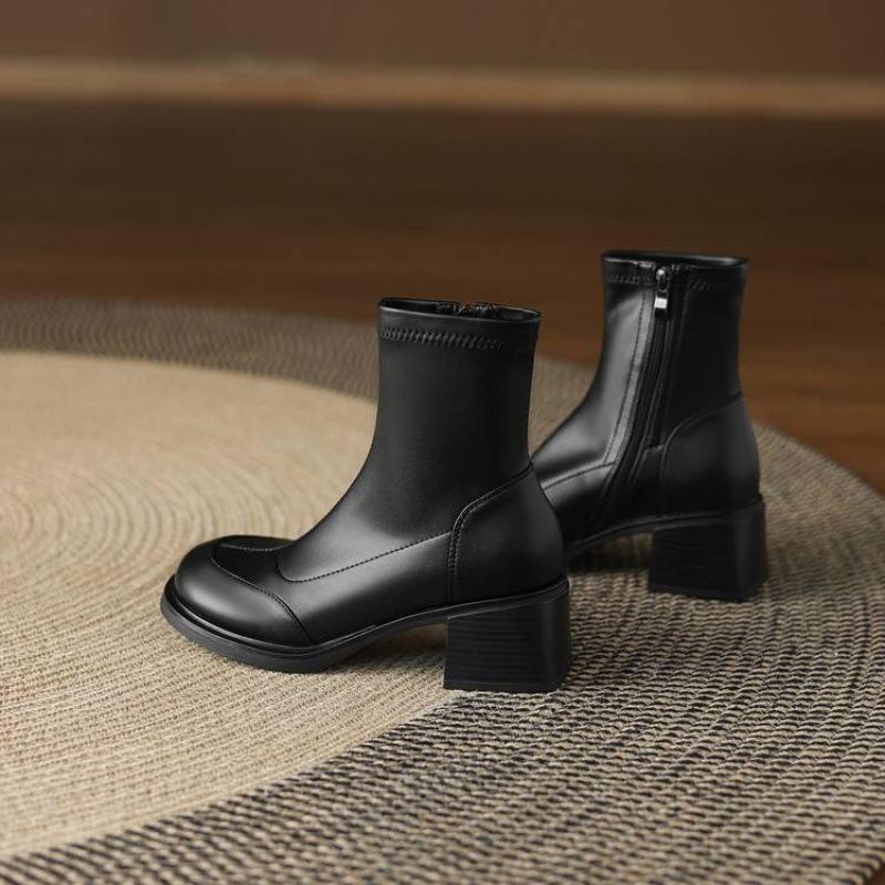 Autumn and Winter Leather High Heel Knight Boots Women's Rubber Sole Square Heel Round Head Korean Comfortable Side Zipper Women's Medium Boots