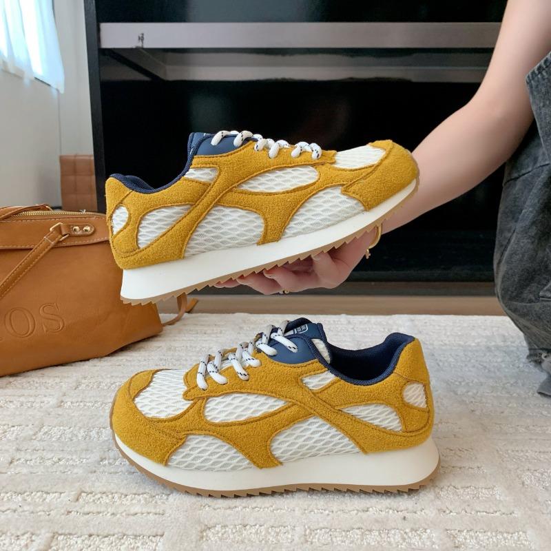 Red women's new summer thin breathable little white shoes lightweight board shoes flat mesh shoes