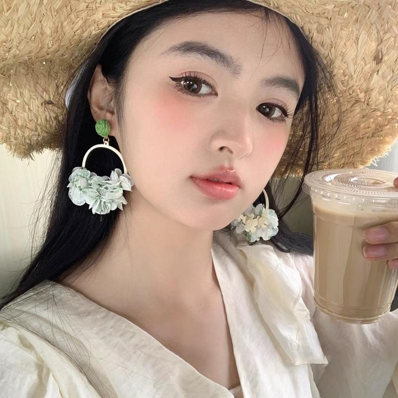 Resort Style Sunflower Earrings - Spring/Summer 2025 Collection for Women