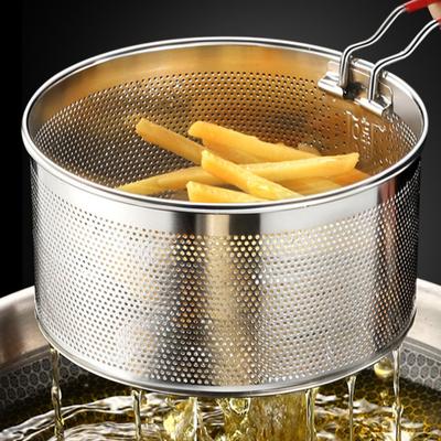 Stainless Steel Deep Fryer Basket with Handle Large Capacity Mesh Strainer for Frying Draining Steaming Rust-Resistant Kitchen Tool for Chicken Wings