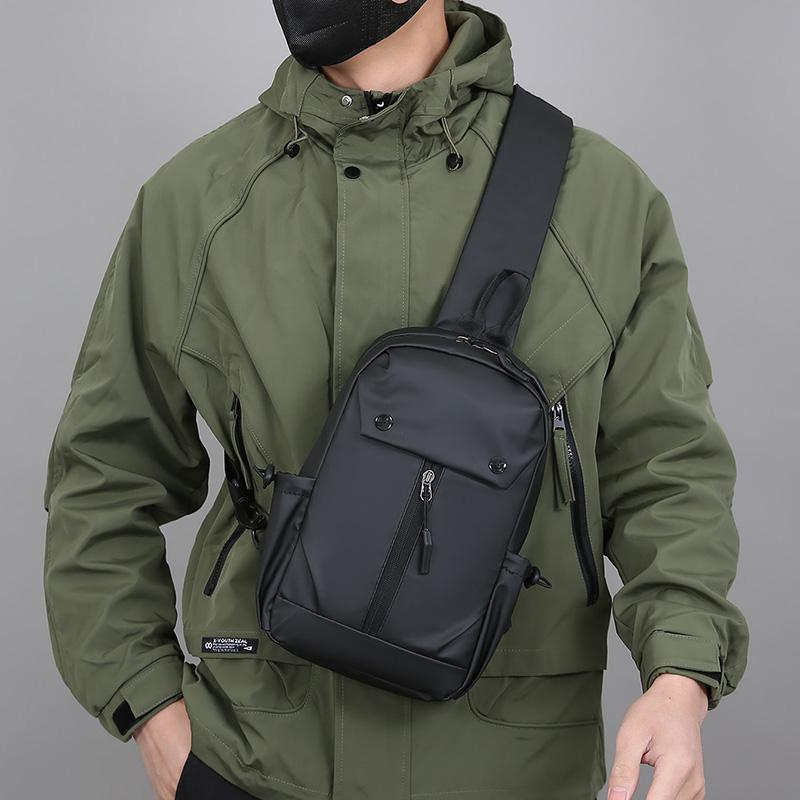 Business Chest Bag Men's Crossbody Bag Commuter Lightweight Shoulder Bag