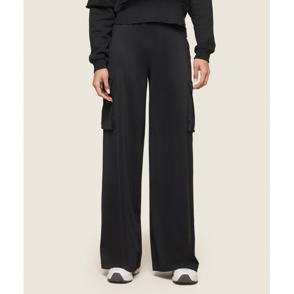 

Gymshark Gs X Leana Deeb Flared Pants Black B2b5u Bb2j XS