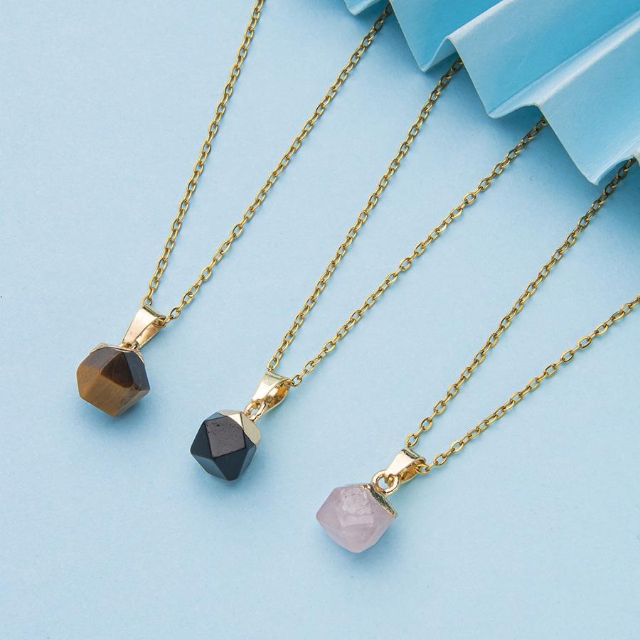 Natural Stone Neckalce Irregular Natural Stone Crystal Pendant Necklace Natural crystal pendant section hexagonal clavicle chain