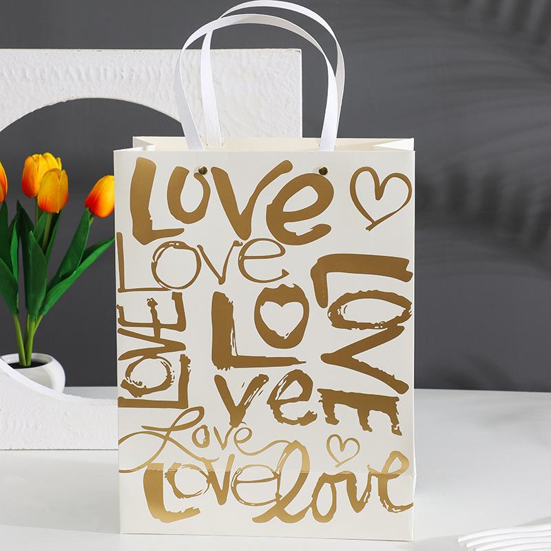 

Valentine s Day Handheld Boxs Creative Holiday Party Birthday Gift Bag Souvenir Packaging Bag Party Supplies 2025 New 14x7x15cm золотий