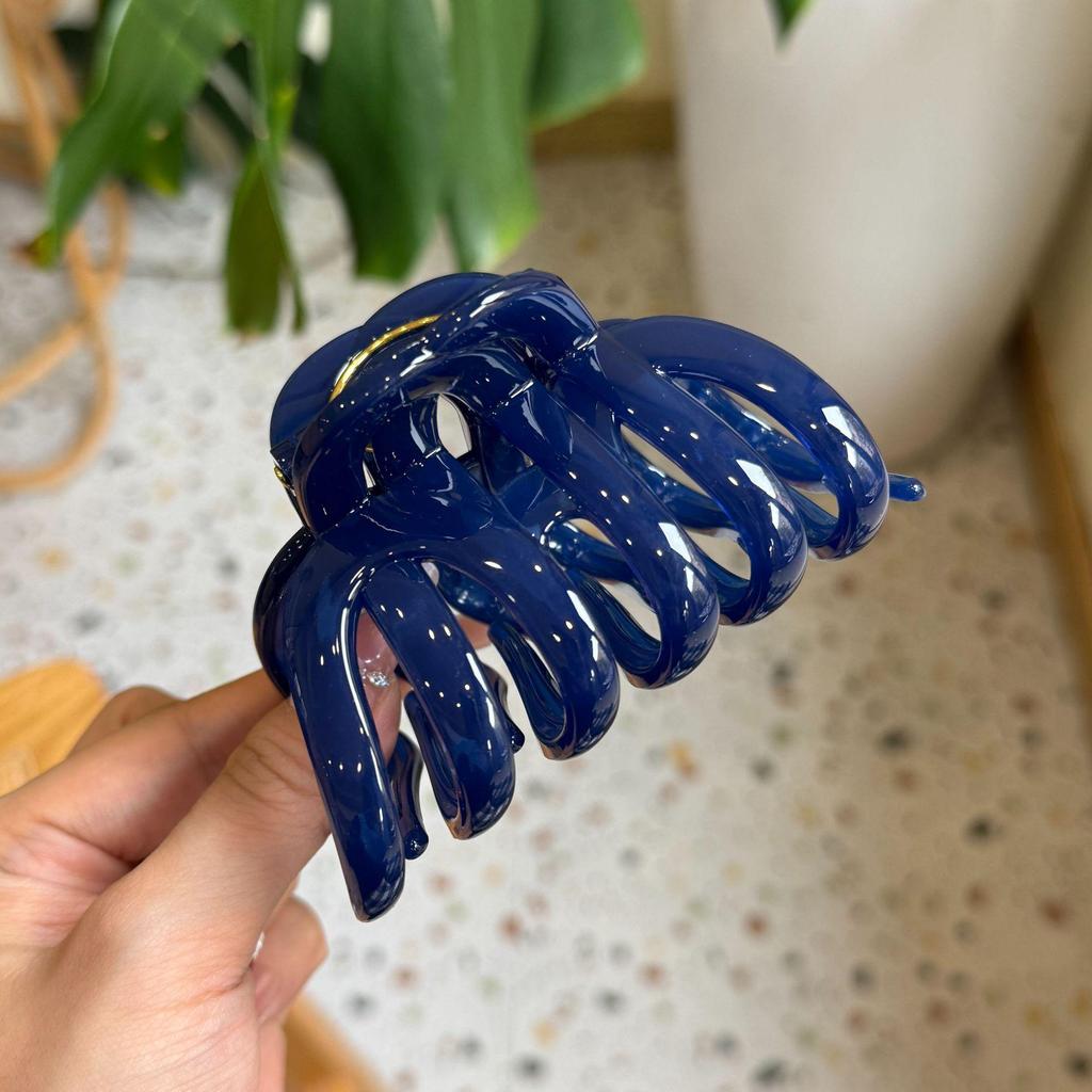 Large Super Grip Pumpkin Claw Clip for Thick Hair - Shark Style Updo Hair Clip 2025