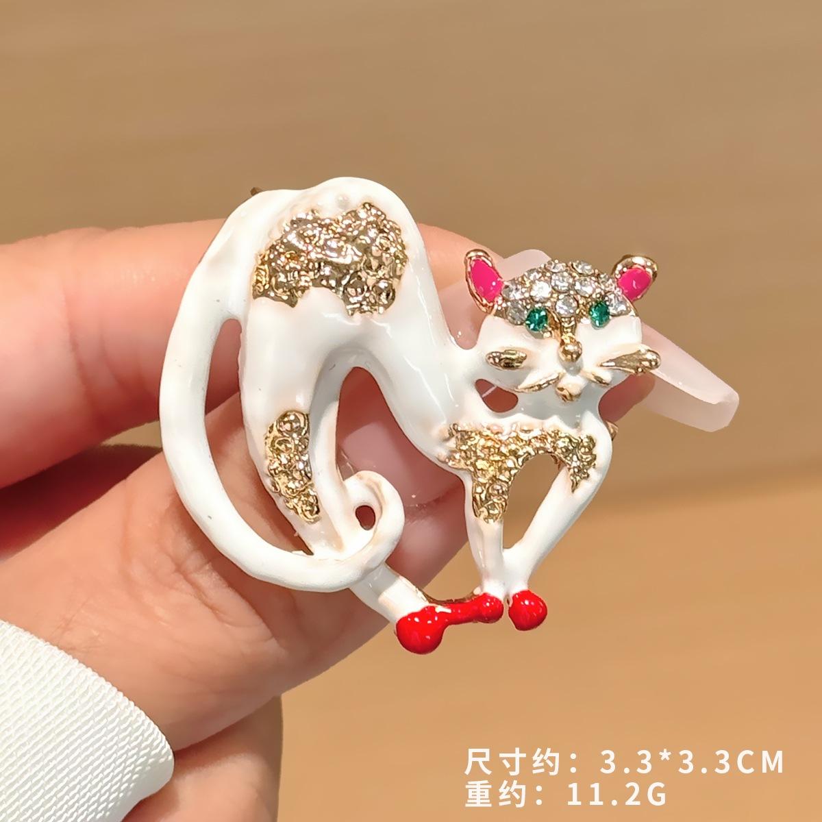 

Милая брошь в виде кошки для женщин с высоким чувством индивидуальности, капающее масло для котенка, корсаж, аксессуары для костюма