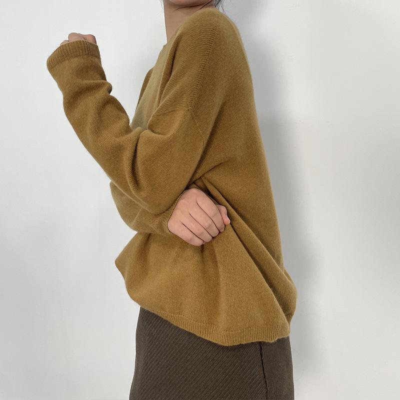 Women's 100% Pure Wool Seamless Sweater - Loose & Slim Fit, Round Neck, Perfect for Autumn & Winter