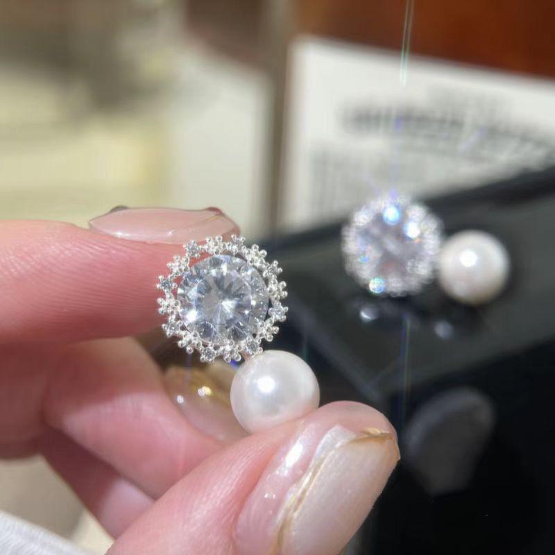 French Elegant Zirconia Snowflake Pearl Stud Earrings - Gentle, Versatile, High-End Accessory