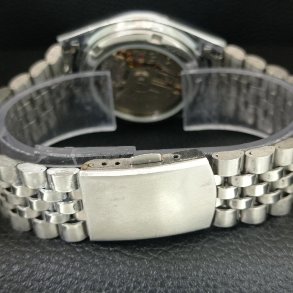 VINTAGE REFURBISHED SEIKO 5 AUTOMATIC JAPAN MENS SILVER DIAL WATCH a444321-1