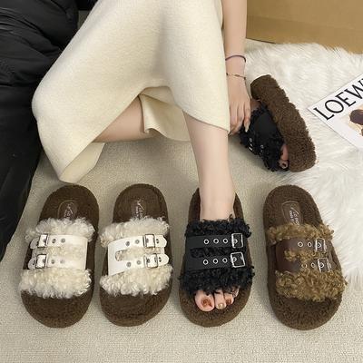 Chinelos fofos de sola grossa para mulheres usar outono e inverno 2025 novo moda de alta qualidade fivela de cinto celebridade da internet algodão mop antiderrapante