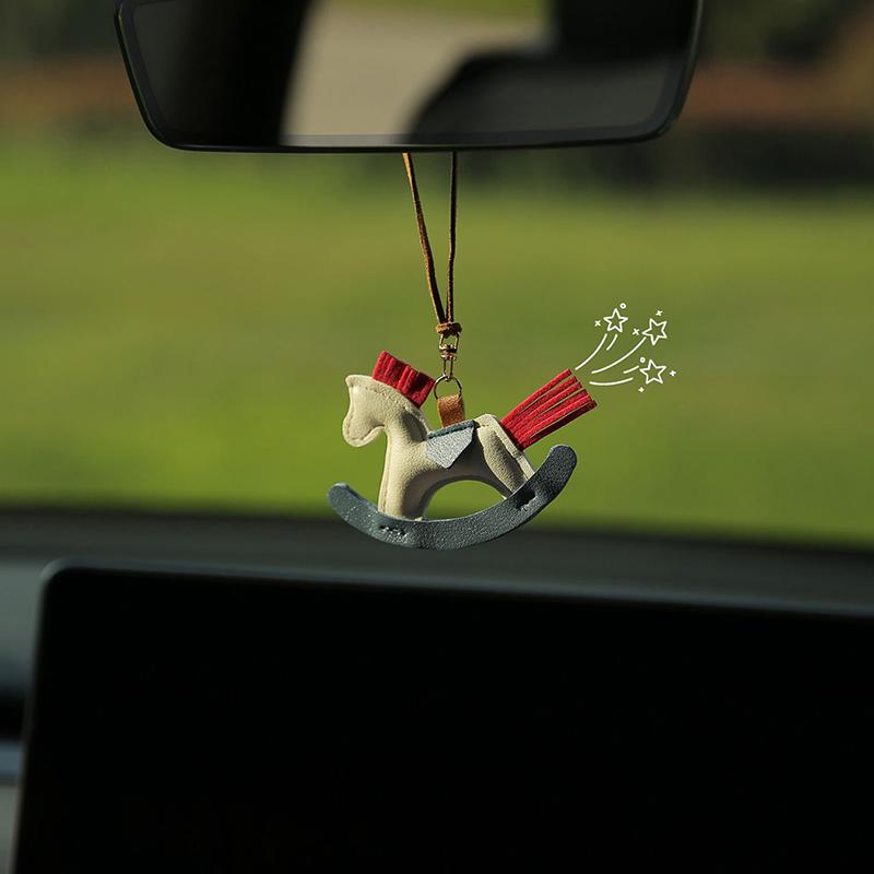 

High-End Leather Pony Car Pendant Rearview Mirror Hanging Decoration Cute Interior Accessory for Car Decor білий