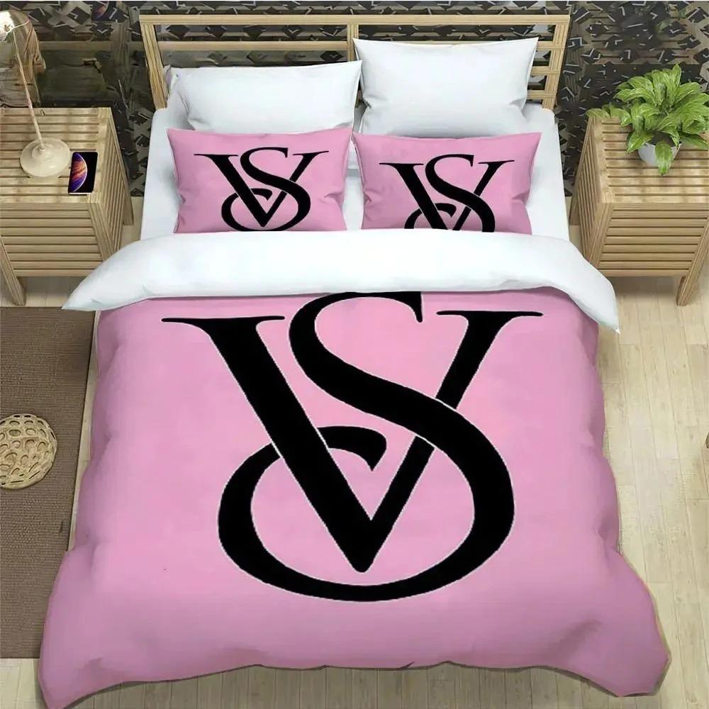 Exquisite 3D Letter Cartoon Secret Wallpaper Pink Digital Printing Bedding Set Duvet Cover Comforter Bed Boys Girls Gift