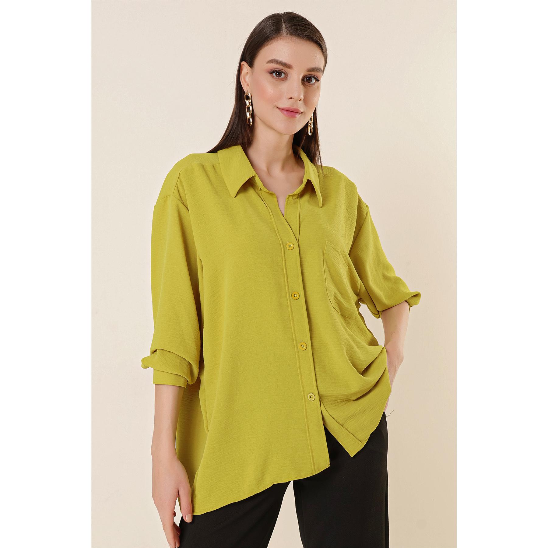 

Рубашка большого размера с одним карманом и воротником поло