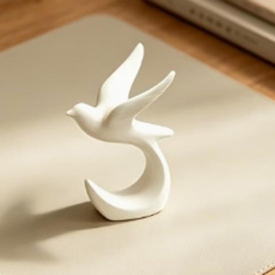 3D Printed Abstract Pigeon Figurine Jewelry Holder Flying Pigeon Desk Decor Ornament Mini