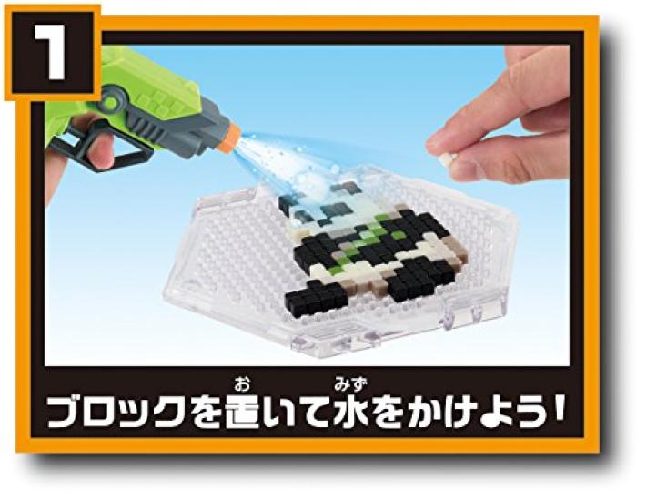 QIXELS DX Dry Spinner Water Gun Craft & Set, Multi-World