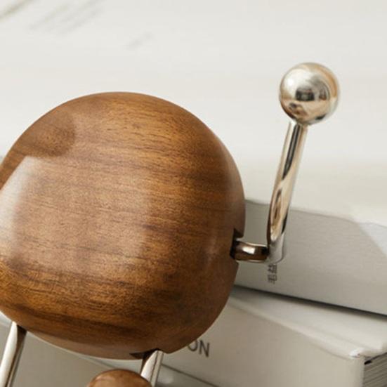 Rustikaler Saugnapfhaken 4 Haken Wandmontierter Organizer Kleiderbügel Holz-Kleiderbügel mit Edelstahlhaken für Eingangsbereich Schlafzimmer zu Hause