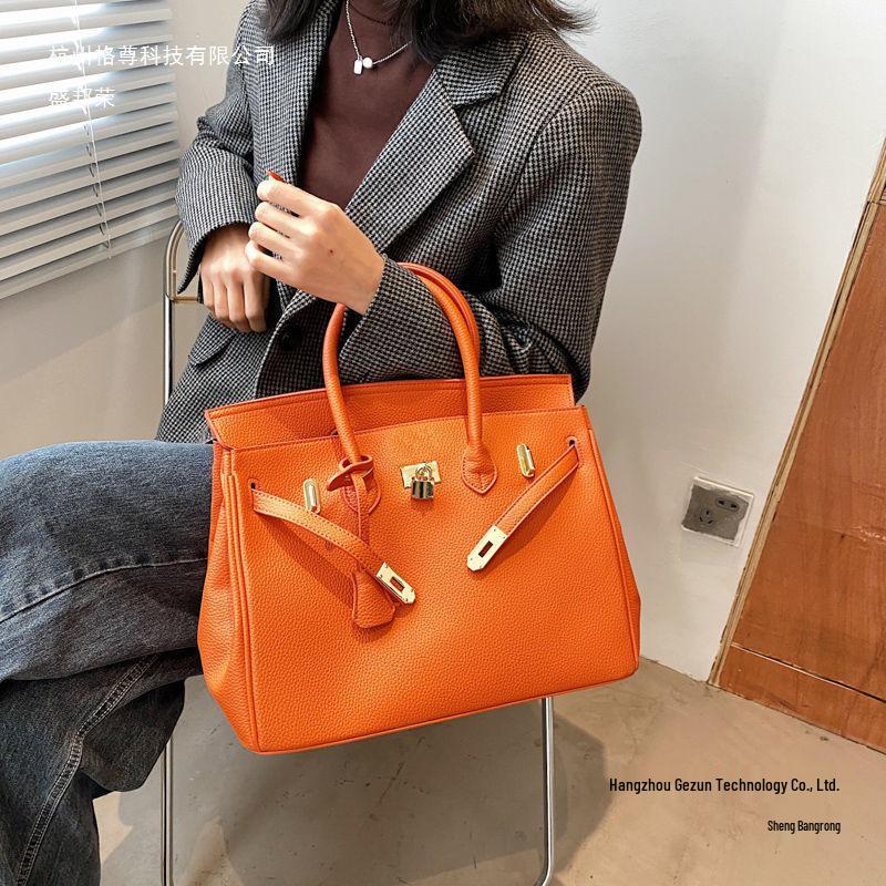 2021 Trendy Korean Style Women's Luxury Textured Crossbody and Shoulder Bag, Versatile Fashion Handbag