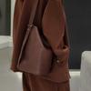 High Texture Soft Cowhide Bucket Bag First Layer Vegetable Tanned Cowhide Tote Bag Versatile Commuter Large Capacity Portable Messenger Bag