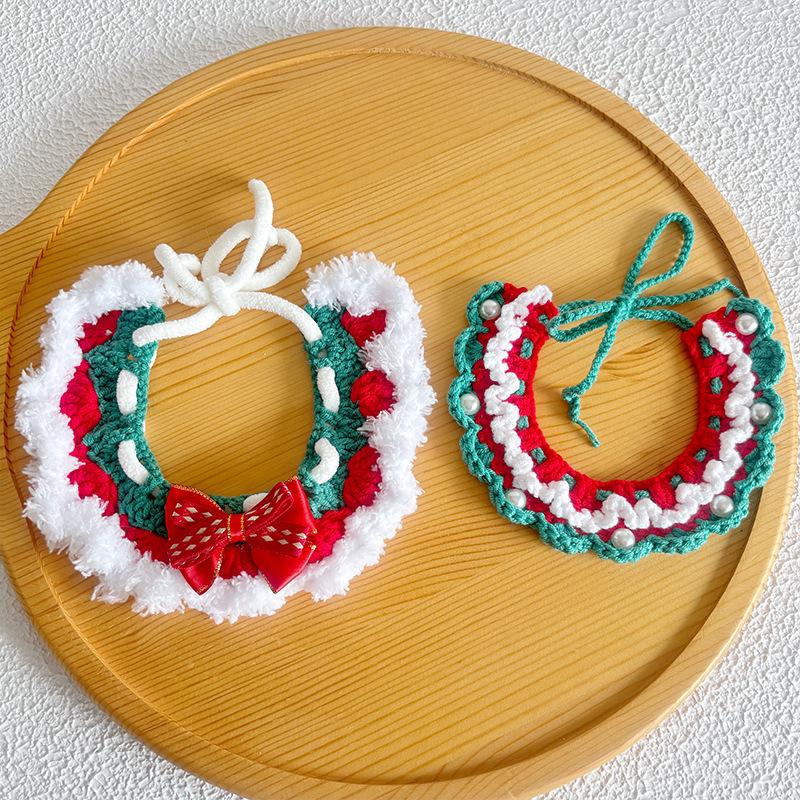 Knitted Christmas Scarf for Dogs & Cats - Cute Red & Green Pet Bib