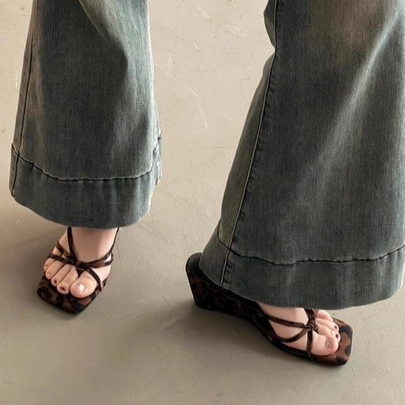 Fashion Women's Leopard Wedge Slippers Trend Elegant Lady Heeled Sandals Luxury Women Pumps Outdoor Casual Beach Sandals Sandalias Mujer