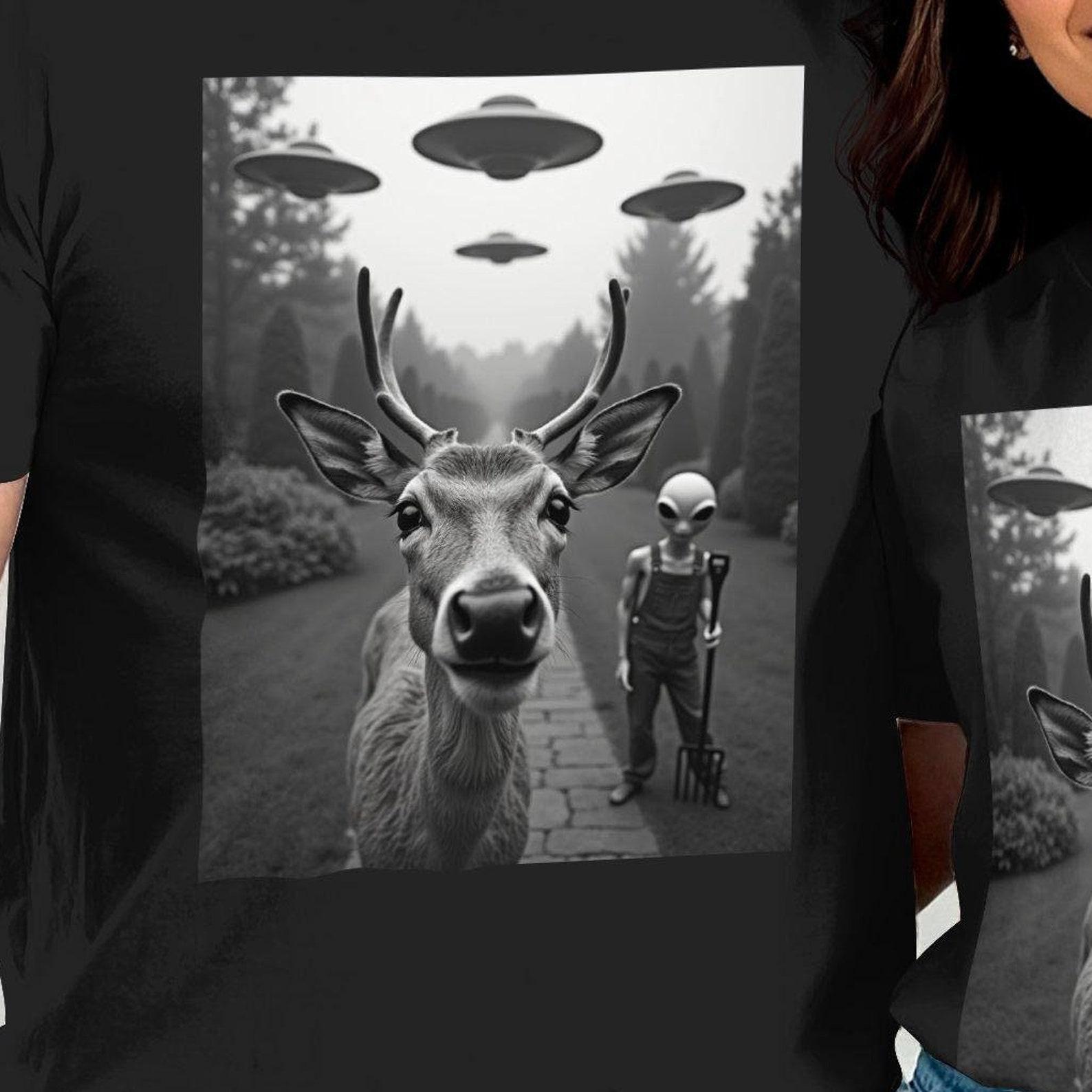 Alien Deer Encounter T-Shirt: Funny UFO Graphic Tee S