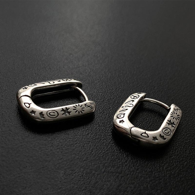 

Сережки у формі літери U з графіті Ретро Мода Темперамент Хіп-хоп Вітер Сережка Вушна пряжка Прості Сережки з особистістю Доступні Витончені Сережки Для щоденного носіння