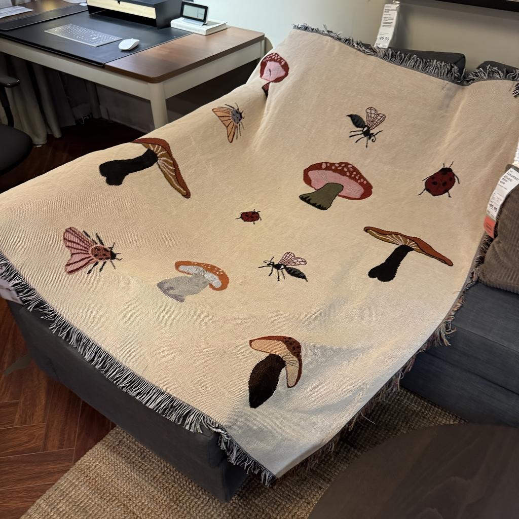 Bohemian Mushroom Tapestry Blanket Vintage Floral Design with Fringed Edges, Neutral Beige Background, All Season Cozy Throw for Bed or Sofa, Bohemian
