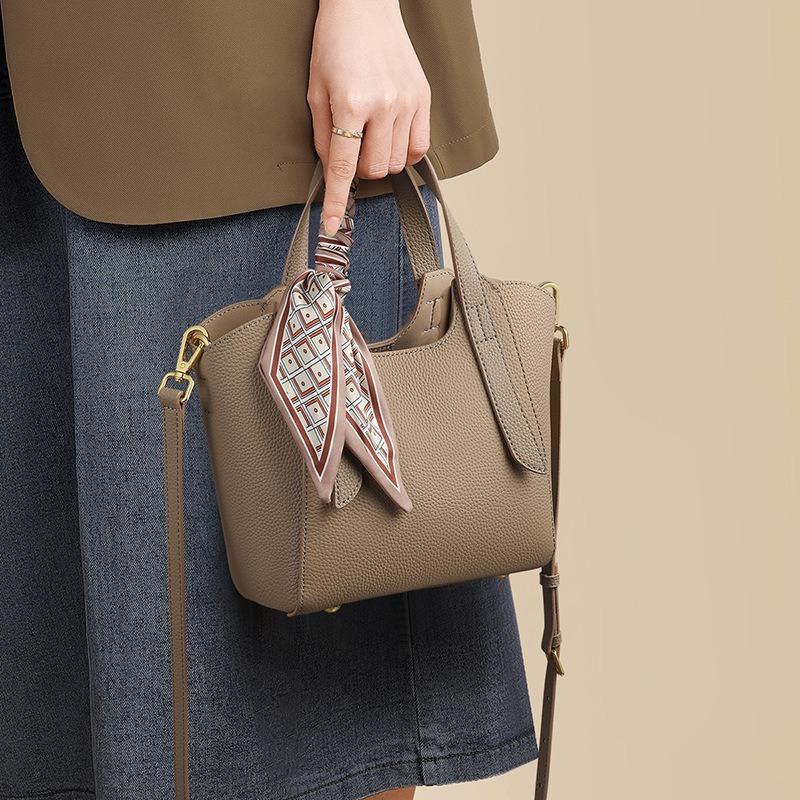 Bucket bag new messenger leather women's bag cowhide large-capacity portable shoulder vegetable basket bag